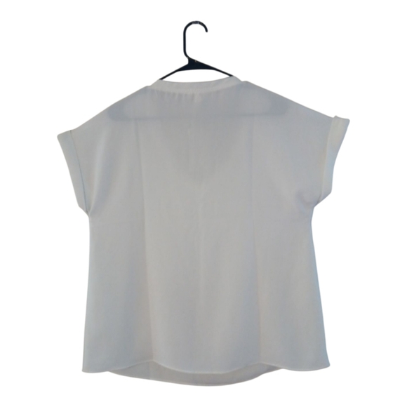 Eesome‎ Elegant White V-Neck Blouse Sz M - Picture 2 of 7